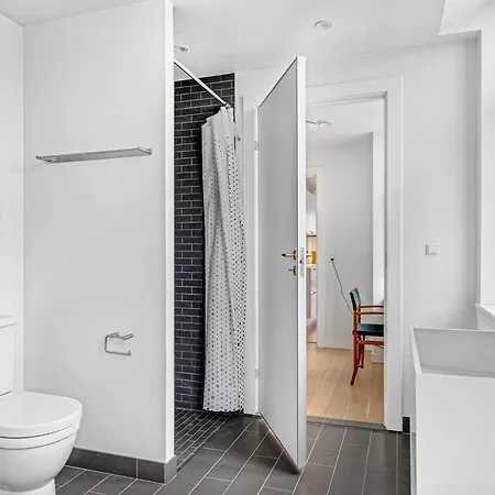 Apartament Sanders Monarch - Charming One-bedroom With Two Balconies