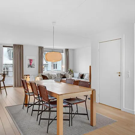 Apartament Sanders Monarch - Charming One-bedroom With Two Balconies Kopenhaga