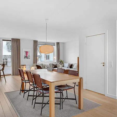 Apartment Sanders Monarch - Charming One-bedroom With Two Balconies Copenhagen