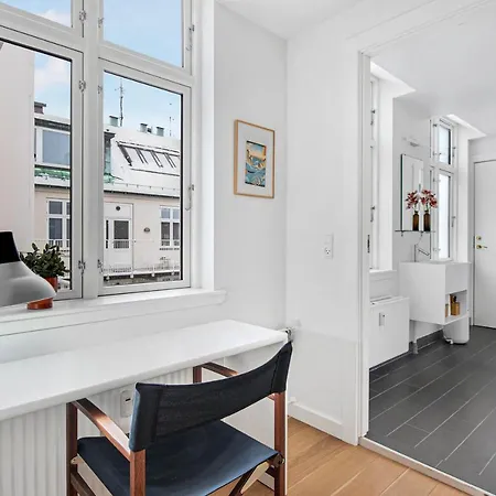 Apartment Sanders Monarch - Charming One-bedroom With Two Balconies